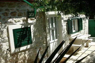 Menego Lodge Bol - Holiday Home with Terrace