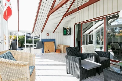 6 Personen Ferienhaus in Humble