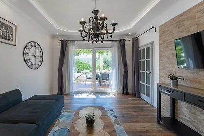Deluxe apartment Marghareta - Three Bedroom A...