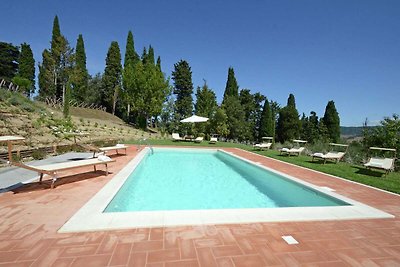 Villa in San Casciano dei Bagni mit Garten