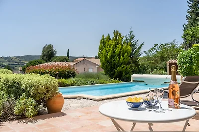 Geräumige Villa mit Privatpool