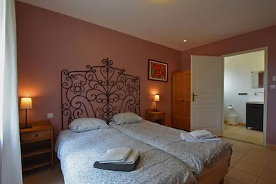 Piacevole appartamento con piscina