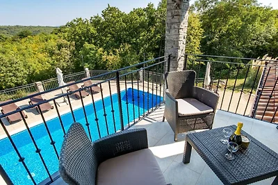 Villa in Labin mit Schwimmbecken
