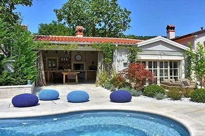 Ferienhaus in POTPIĆAN mit Schwimmbecken