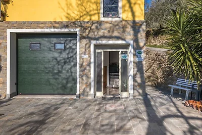 Caratteristica casa vacanze a Erli con...