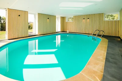 Luxuriöses Ferienhaus mit Swimmingpool in...