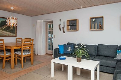 Geräumiges Ferienhaus in Jütland mit Terrasse