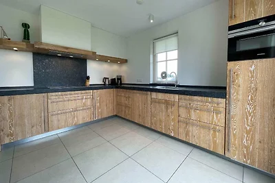 Schöne Villa mit Wellness