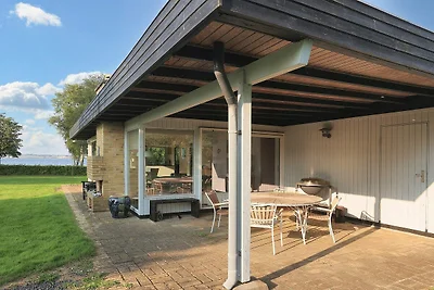 Ferienhaus am Meer mit Whirlpool