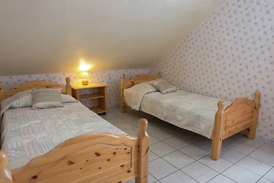 Geräumiges Ferienhaus in Chevron mit privatem...