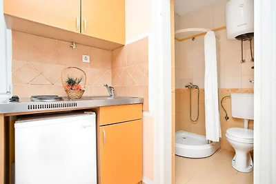Perfect Budva Stay Near the Sea & Aqua Park -...