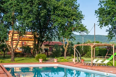 Einladende Villa mit Swimmingpool in der...