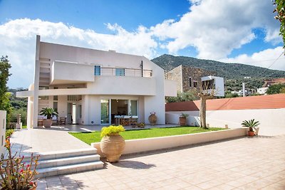 Schöne Villa in Meeresnähe in Agios Nikolas