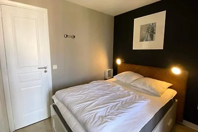 Schצne Wohnung mit Pool