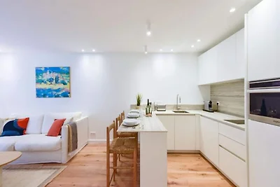 Lussuoso appartamento di 2 locali a 100 metri...