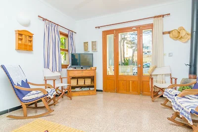 Penya - Haus In S'illot-cala Morlanda.