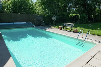 Geräumiges Ferienhaus in Theux mit Pool