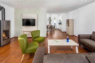 Neu gestaltete Villa mit Whirlpool, nahe am...