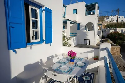 Haus in Ornos mit Meerblick