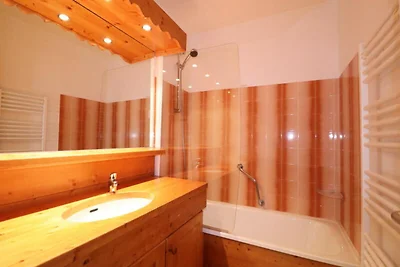 SONNIGE WOHNUNG, TV IM WOHNZIMMER UND...