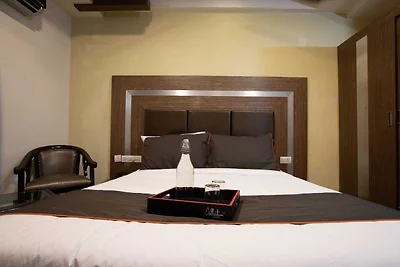 Hotel O Kargil-complex
