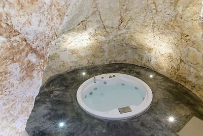19 Suite di lusso bianca con vasca...