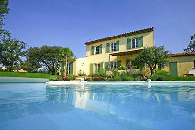 Provencal villa with private pool in Domaine ...