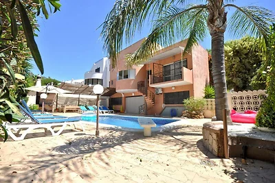 Villa nur wenige Gehminuten von Restaurants, ...