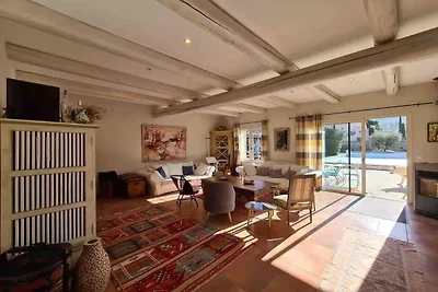 Villa in der Nähe von Avignon mit separaten...