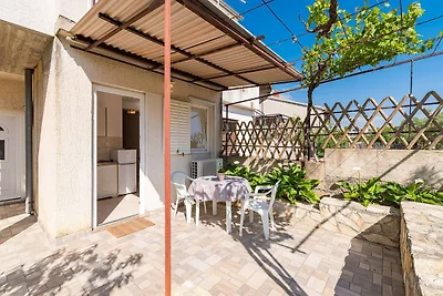 Gezellig appartement in Sibenik-Brodarica
