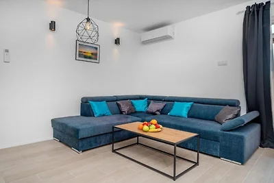 Exclusive Retreat with Private Pool in Novalj...