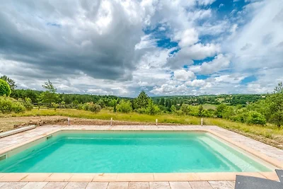 Villa in Aquitaine, omringd door...