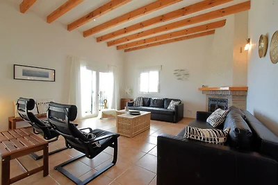 Geräumige Villa in Arenas mit Meerblick