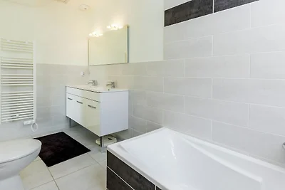 Moderne Villa in Tourrettes mit Swimmingpool