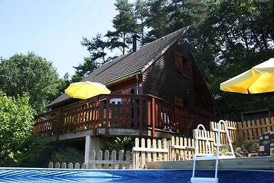 Grazioso chalet a Beaulieu con piscina...