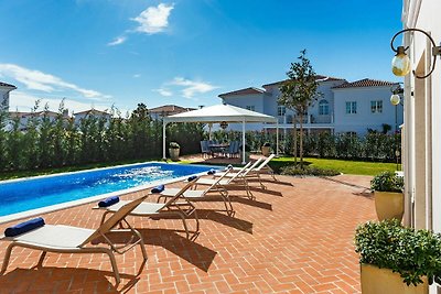 Geräumige Villa in Vabriga mit Swimmingpool