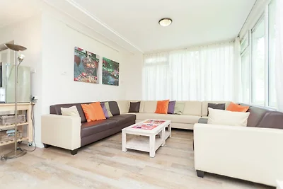 Großzügiges Ferienhaus in Exloo in Waldnähe