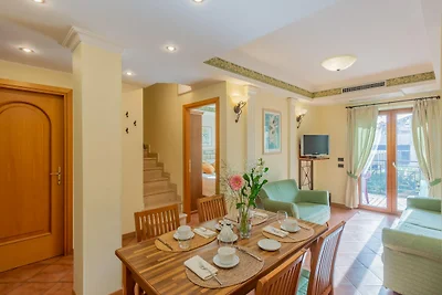 Appartement met 4 kamers en tuin