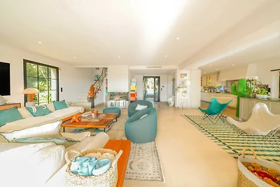 Topvilla 4BR/8P mit Pool & Meerblick