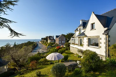 Schönes Ferienhaus mit Meerblick in Erquy
