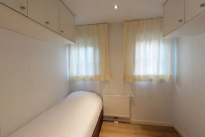 Chalet moderno con lavastoviglie,