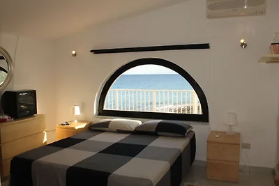 Ferienhaus in Fontane Bianche mit Garten