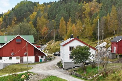 8 persone case ad Snillfjord-By Traum