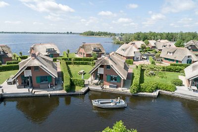 Stilvoll reetgedeckte Villa mit 2 Badezimmern...