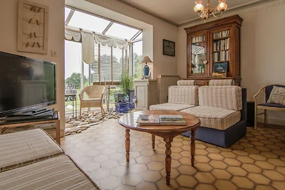 Confortevole villa con piscina