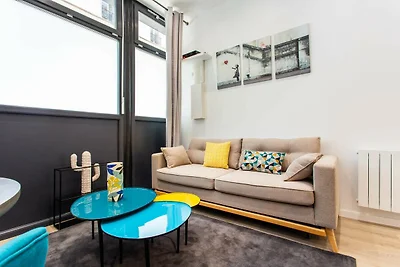 Intime Wohnung - 1SZ/4P - Oberkampf