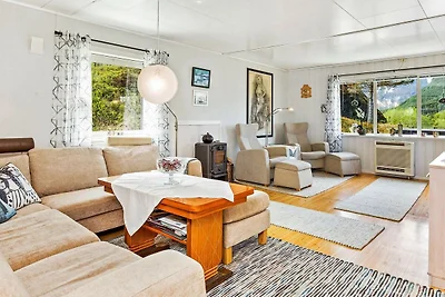 8 Personen Ferienhaus in Inndyr