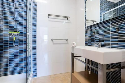 Wohnung in Lagos mit Pool und Balkon