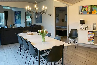 10 Personen Ferienhaus in Væggerløse-By Traum