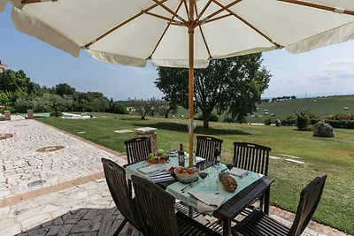 Elegante appartamento con piscina a 1 ora da...